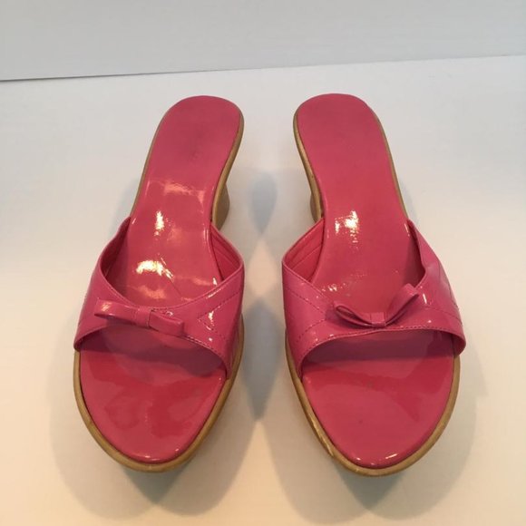 Charles David pink patent leather wedges - Picture 1 of 7